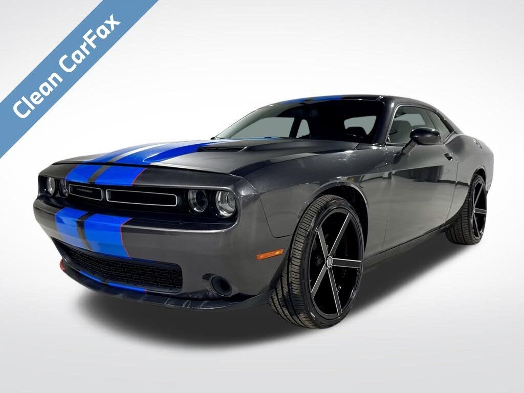2018 Dodge Challenger SXT RWD