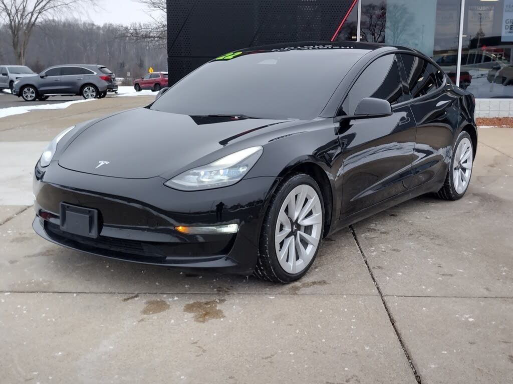 2022 Tesla Model 3 Long Range AWD