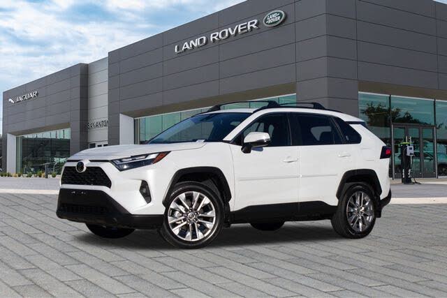 2024 Toyota RAV4 XLE Premium FWD