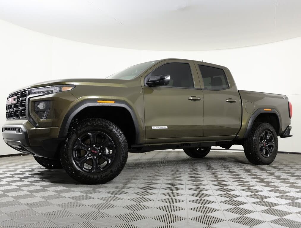 2025 GMC Canyon Elevation Crew Cab 4WD