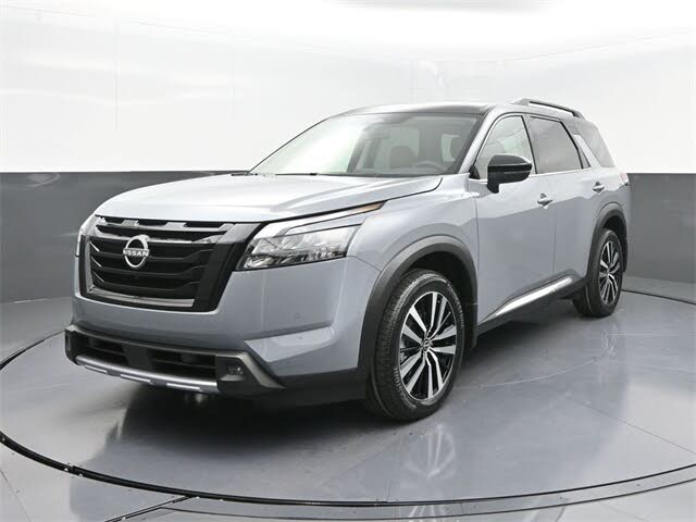 2025 Nissan Pathfinder Platinum 4WD