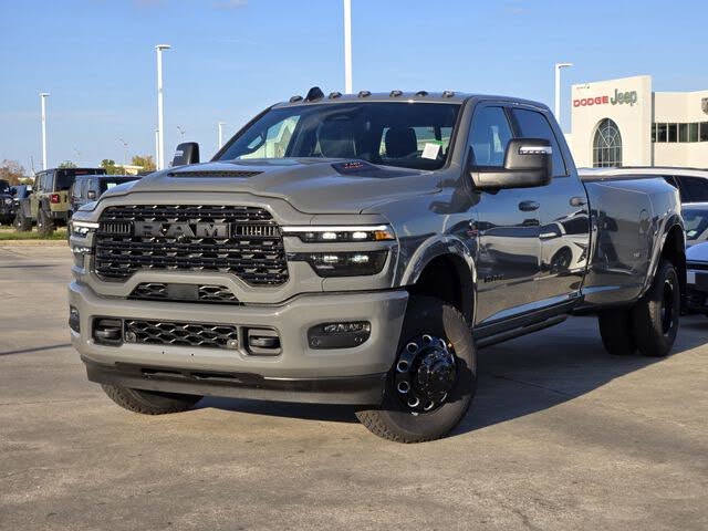 2026 RAM 3500 Limited Crew Cab LB DRW 4WD