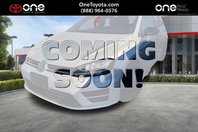 2016 Volkswagen Golf R 4-Door AWD