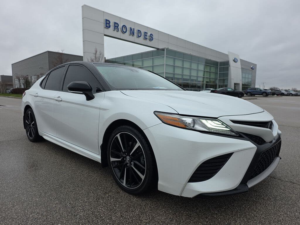 2019 Toyota Camry XSE FWD