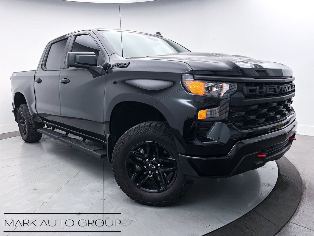 2024 Chevrolet Silverado 1500 Custom Trail Boss Crew Cab 4WD