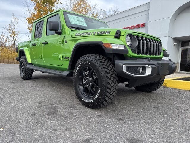 2025 Jeep Gladiator High Tide Crew Cab 4WD