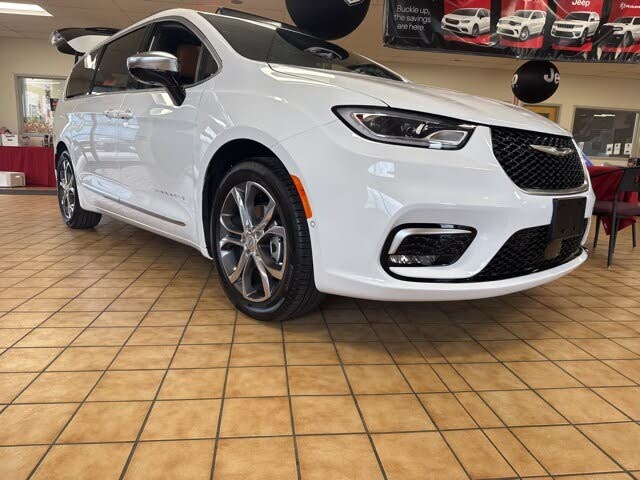 2026 Chrysler Pacifica Pinnacle FWD