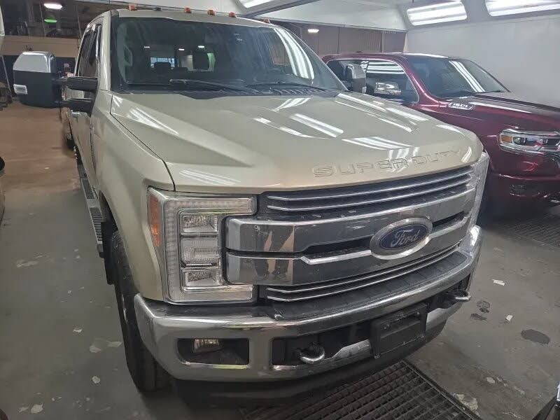 2018 Ford F-350 Super Duty Lariat Crew Cab 4WD