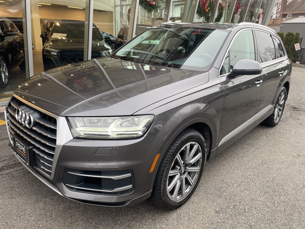 2019 Audi Q7 55 TFSI quattro Premium Plus
