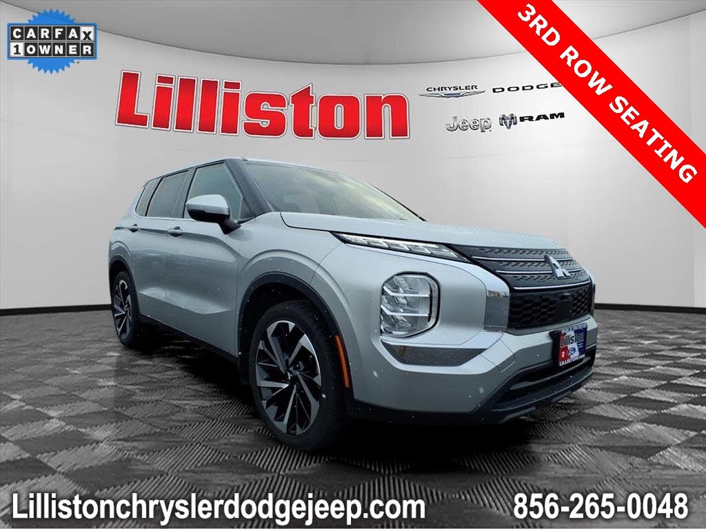 2022 Mitsubishi Outlander ES FWD