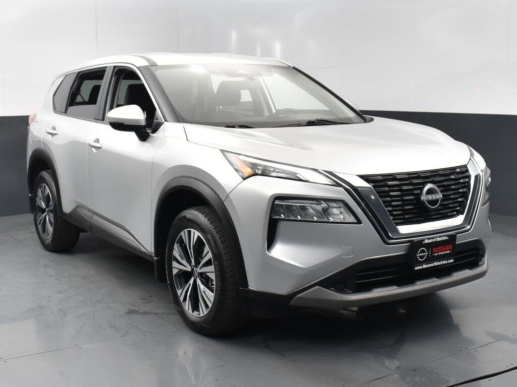 2022 Nissan Rogue SV FWD