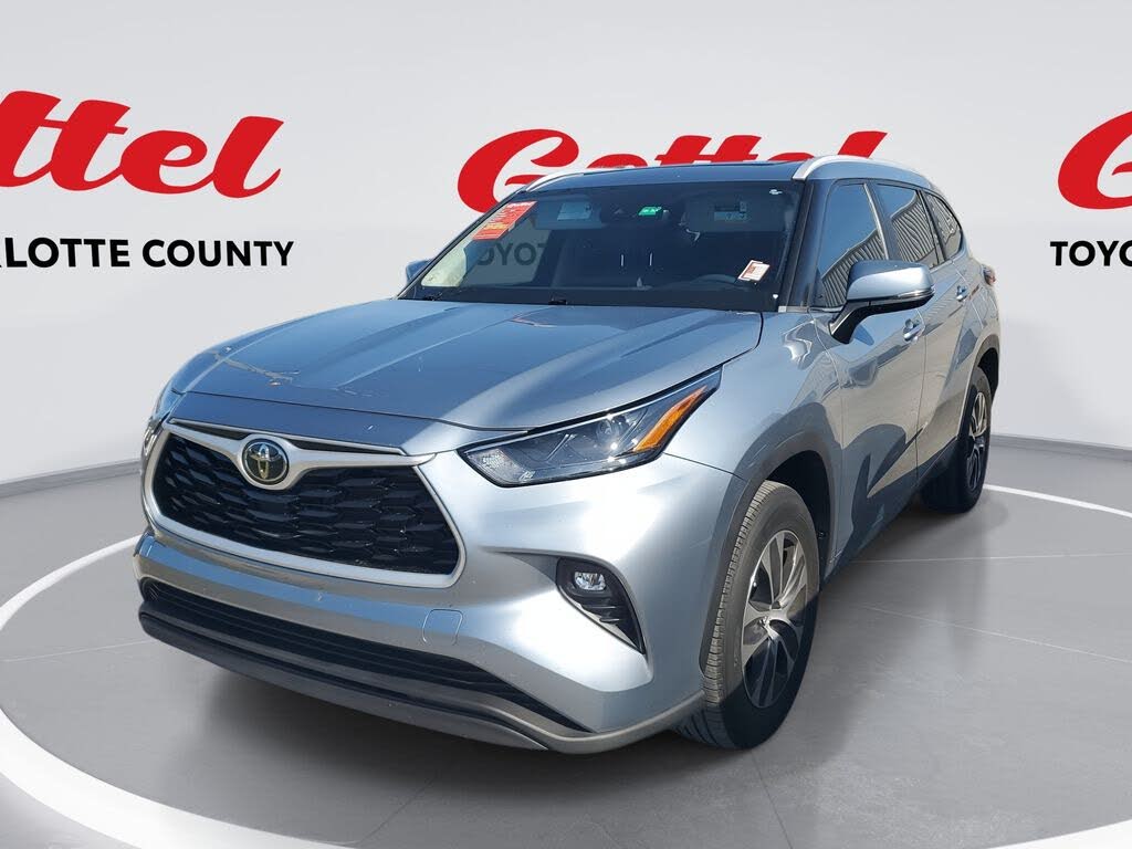 2023 Toyota Highlander XLE FWD