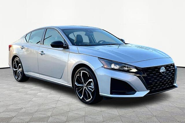 2024 Nissan Altima 2.5 SR FWD