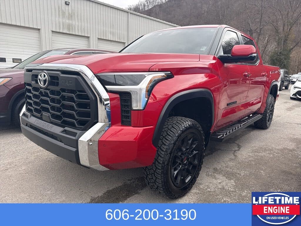2024 Toyota Tundra SR5 CrewMax Cab 4WD