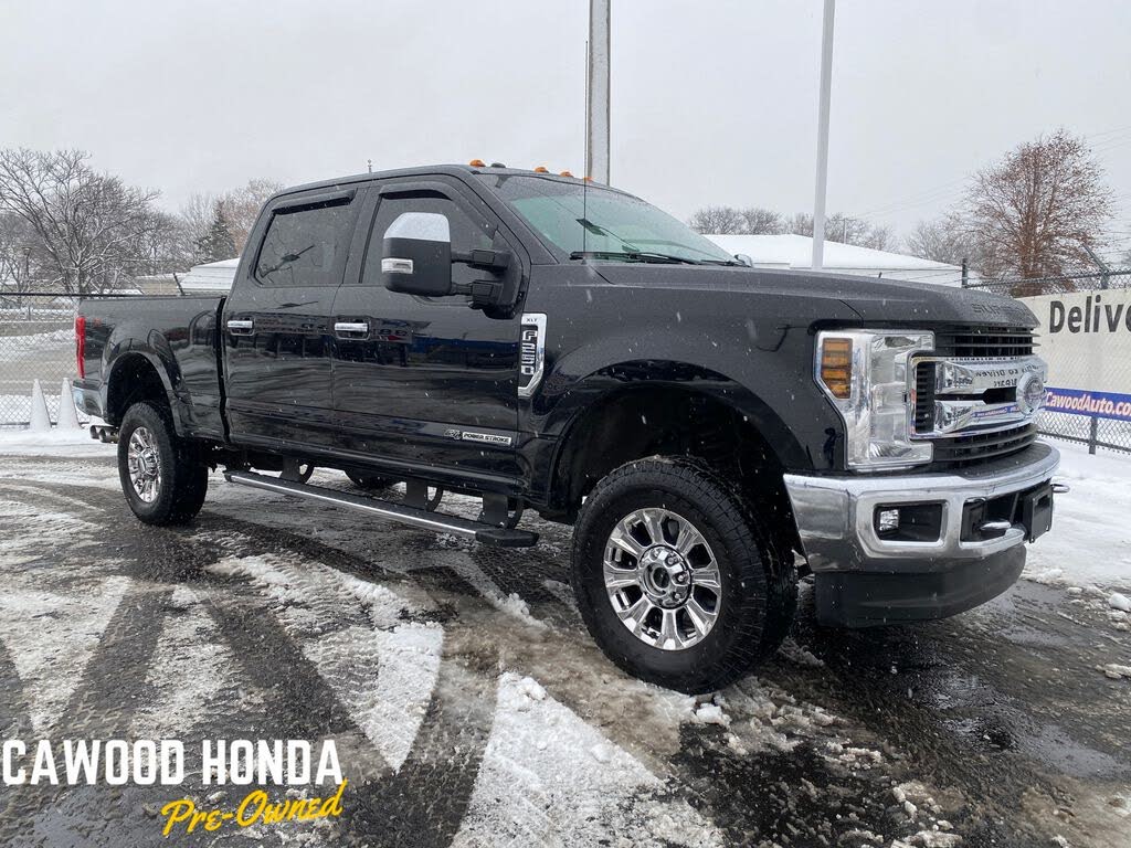 2017 Ford F-250 Super Duty XLT Crew Cab 4WD