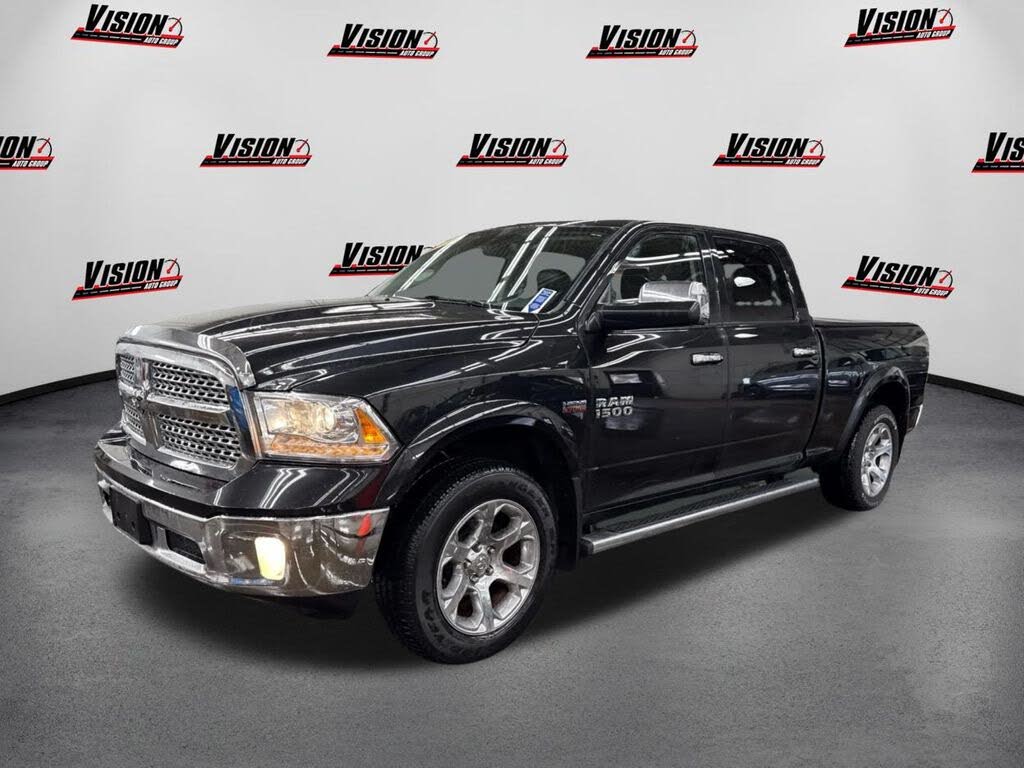 2017 RAM 1500 Laramie Crew Cab 4WD