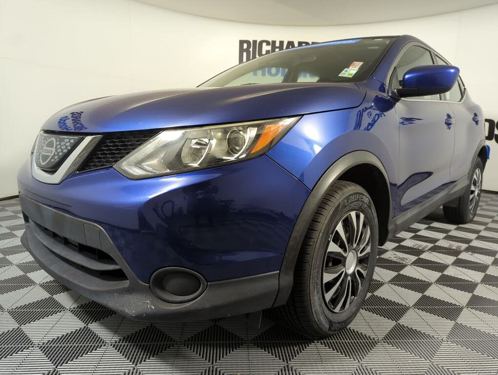 2018 Nissan Rogue Sport S FWD
