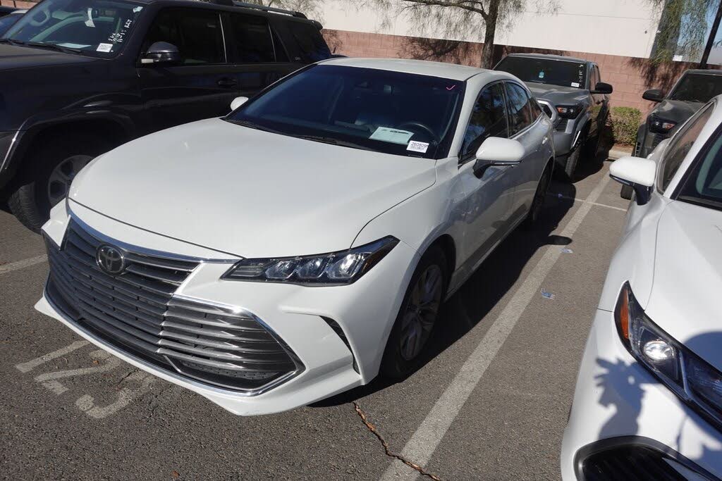 2022 Toyota Avalon XLE FWD
