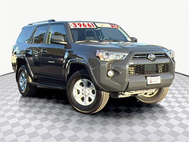 2024 Toyota 4Runner SR5 4WD