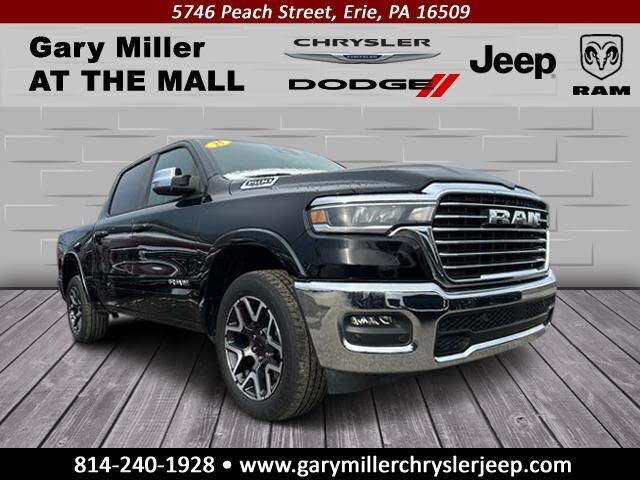 2025 RAM 1500 Laramie Crew Cab 4WD