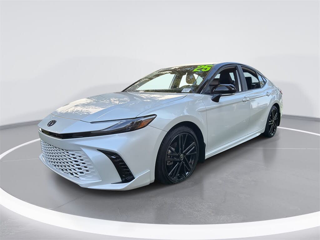 2025 Toyota Camry XSE FWD