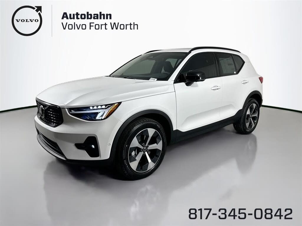 2026 Volvo XC40 B4 Plus FWD