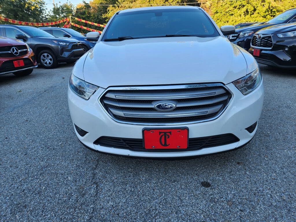 2015 Ford Taurus SEL