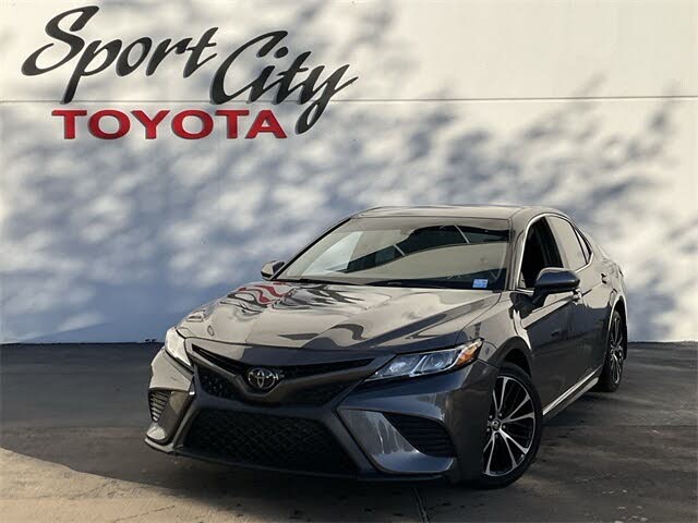 2020 Toyota Camry SE FWD