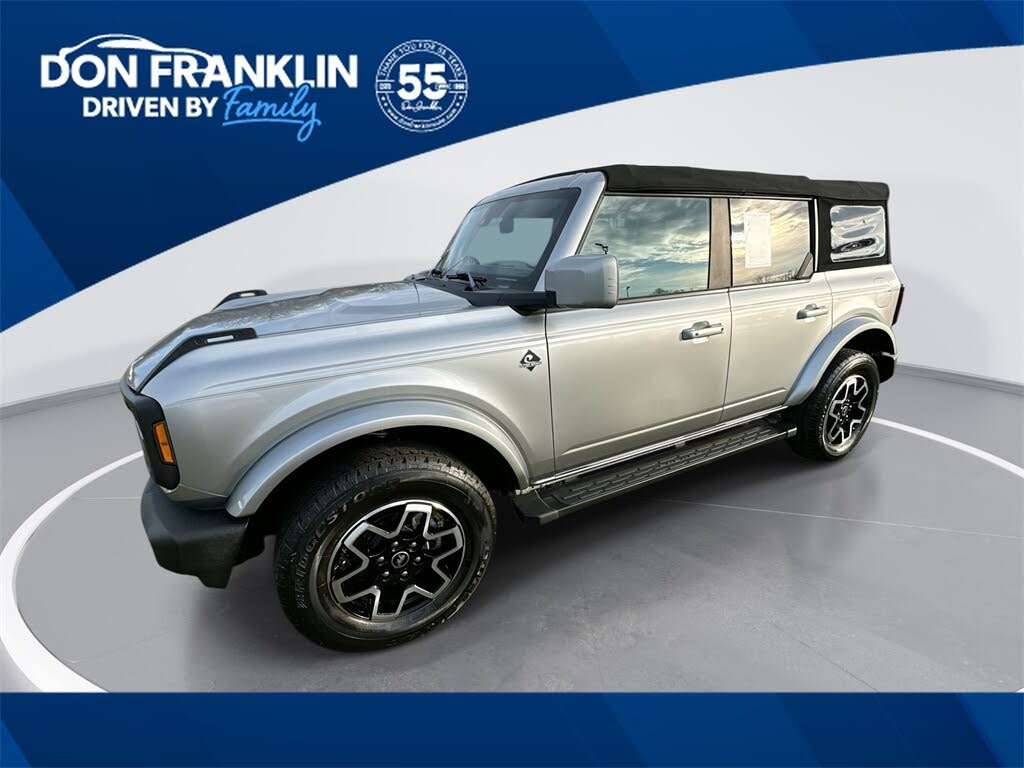 2023 Ford Bronco Outer Banks 4-Door 4WD