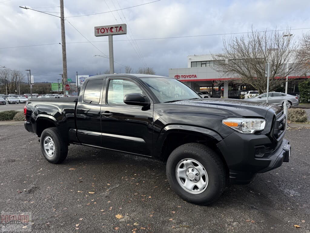 2023 Toyota Tacoma SR I4 Access Cab RWD