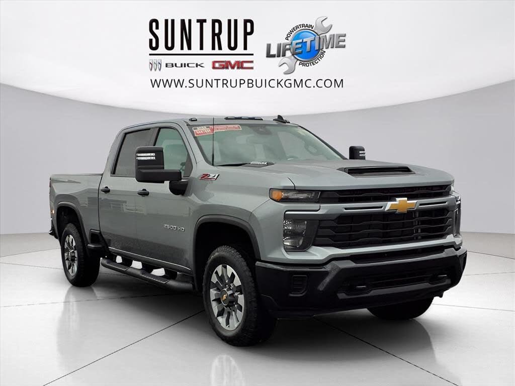 2024 Chevrolet Silverado 2500HD Custom Crew Cab 4WD