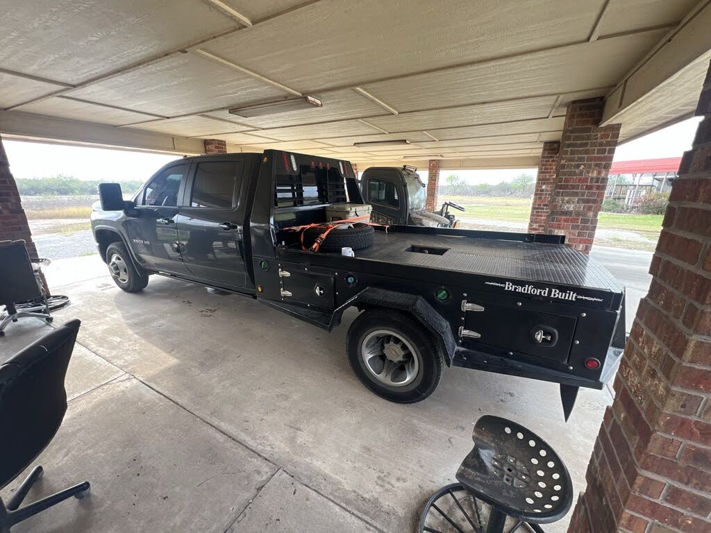 2024 Chevrolet Silverado 3500HD LT Crew Cab LB 4WD