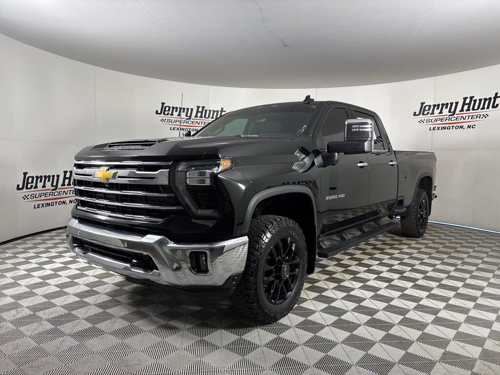 2025 Chevrolet Silverado 3500HD LTZ Crew Cab 4WD