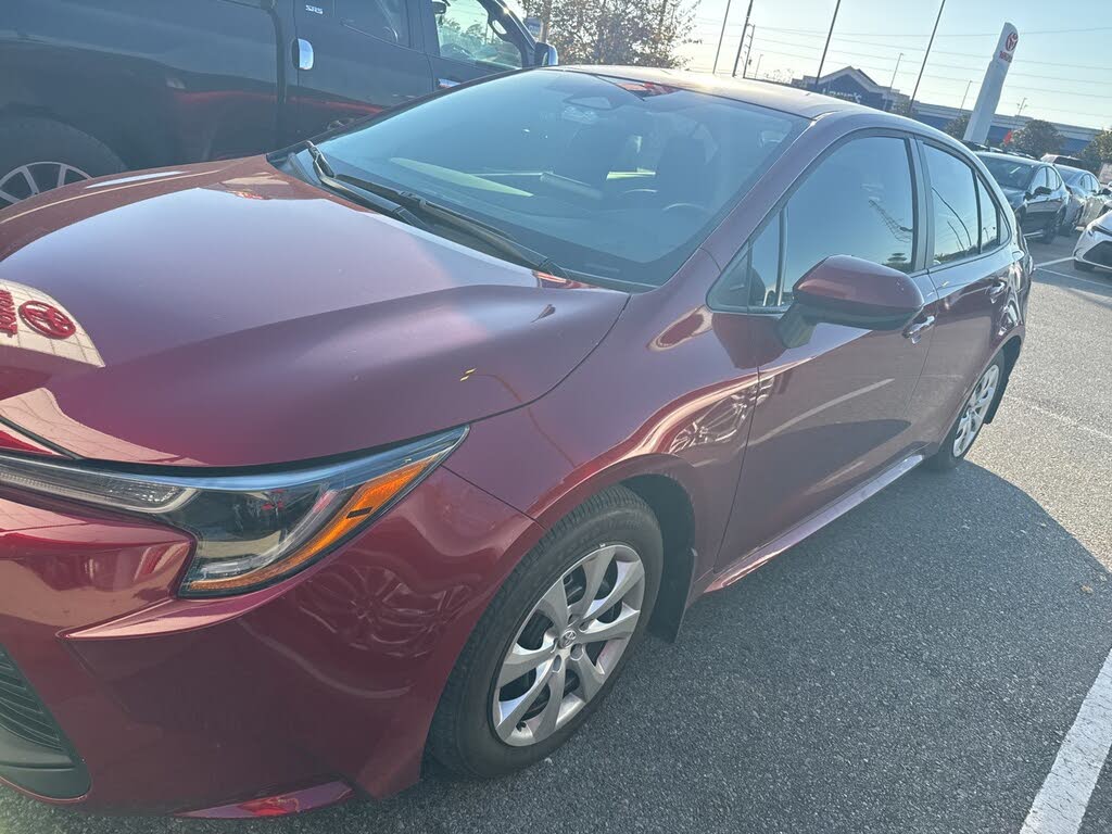 2025 Toyota Corolla LE FWD