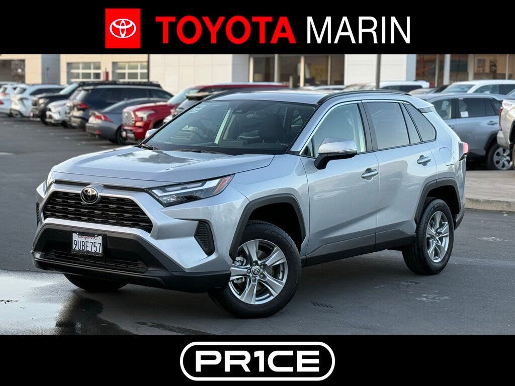 2025 Toyota RAV4 XLE AWD