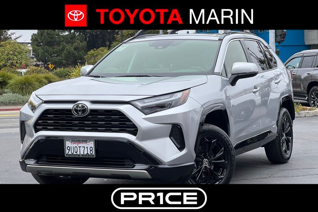 2025 Toyota RAV4 Hybrid SE AWD