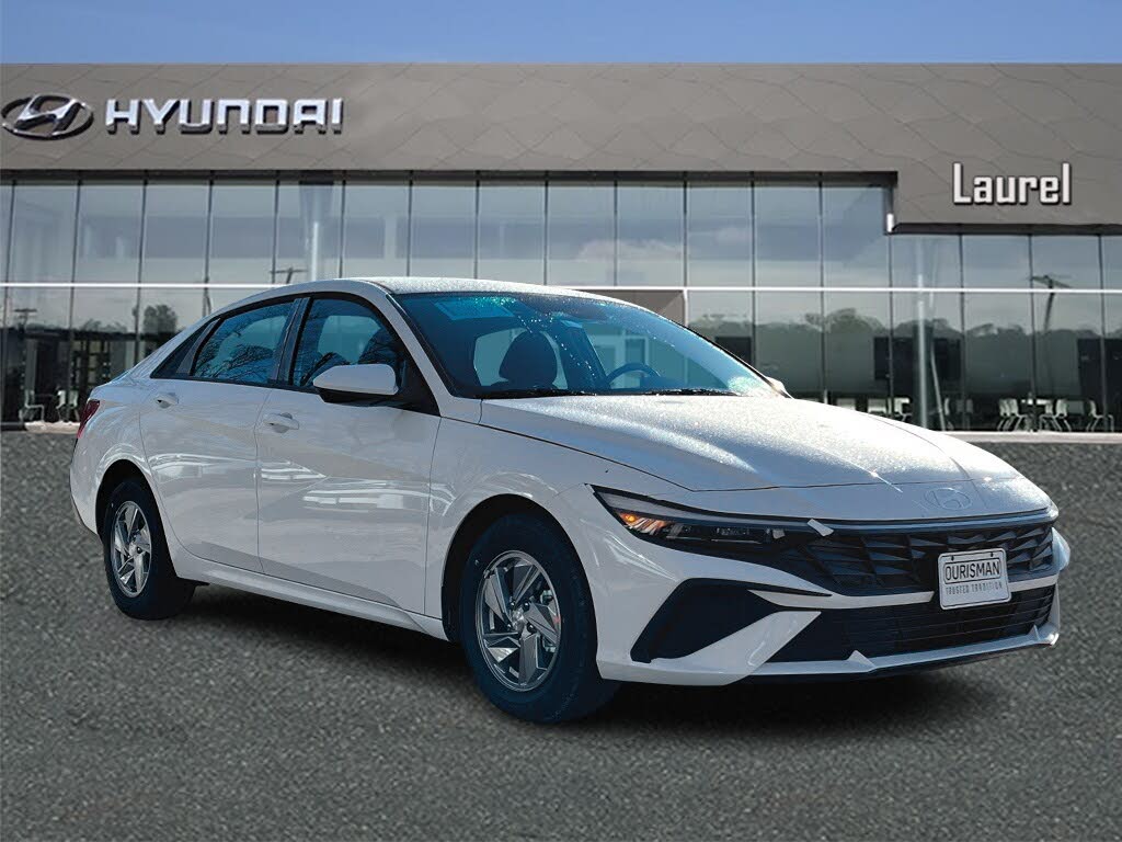 2026 Hyundai Elantra SE FWD