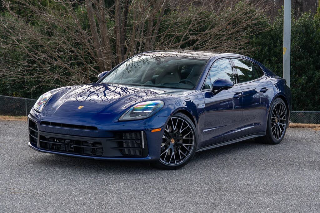 2026 Porsche Panamera 4 AWD
