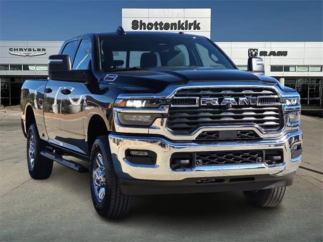 2026 RAM 2500 Tradesman Crew Cab 4WD