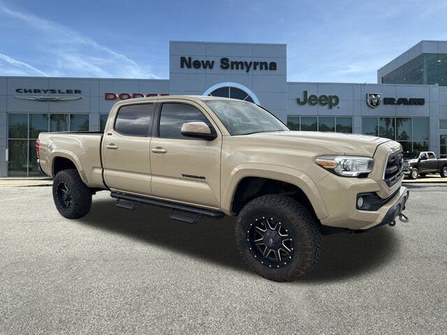 2017 Toyota Tacoma SR5 V6 Double Cab LB 4WD