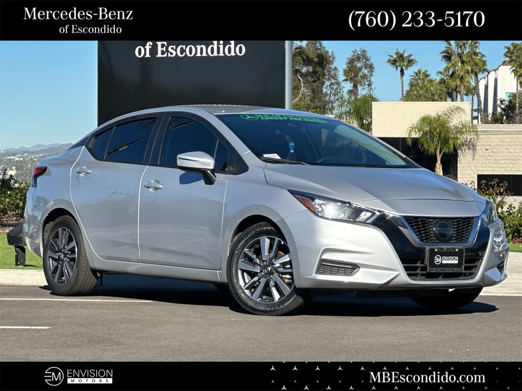 2020 Nissan Versa SV FWD