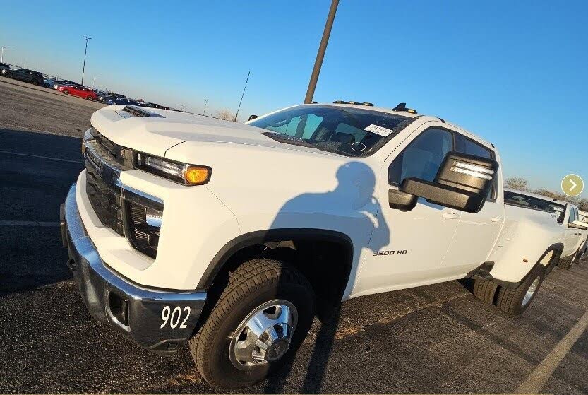 2024 Chevrolet Silverado 3500HD LT Crew Cab 4WD