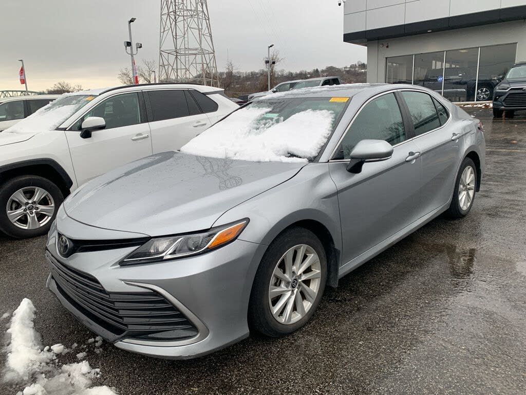 2024 Toyota Camry LE FWD