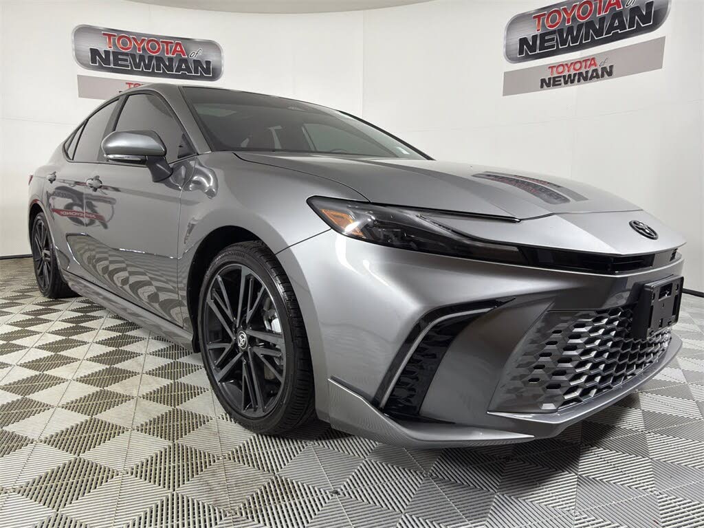 2025 Toyota Camry XSE FWD