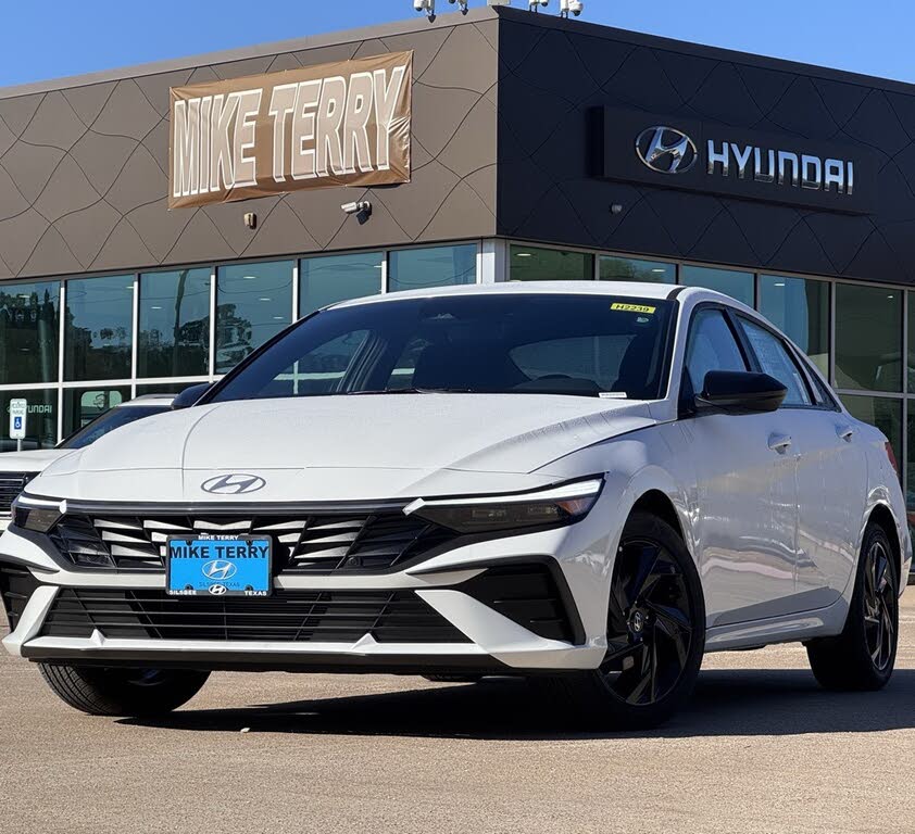 2026 Hyundai Elantra SEL Sport FWD