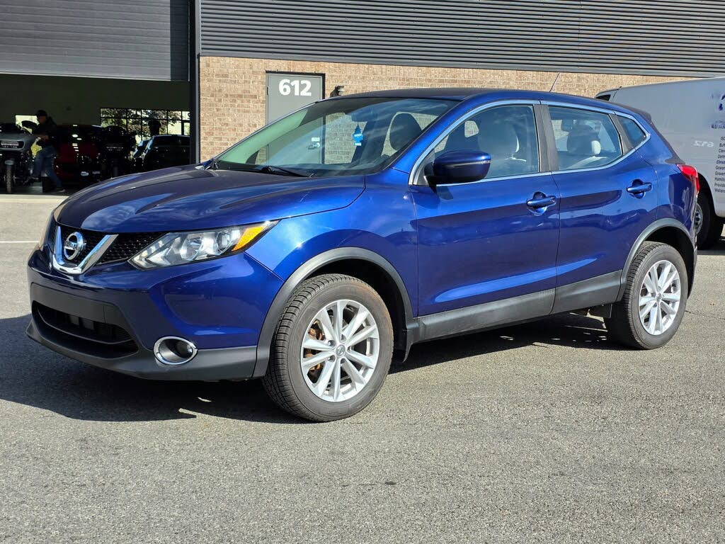 Nissan Qashqai SV FWD 2017