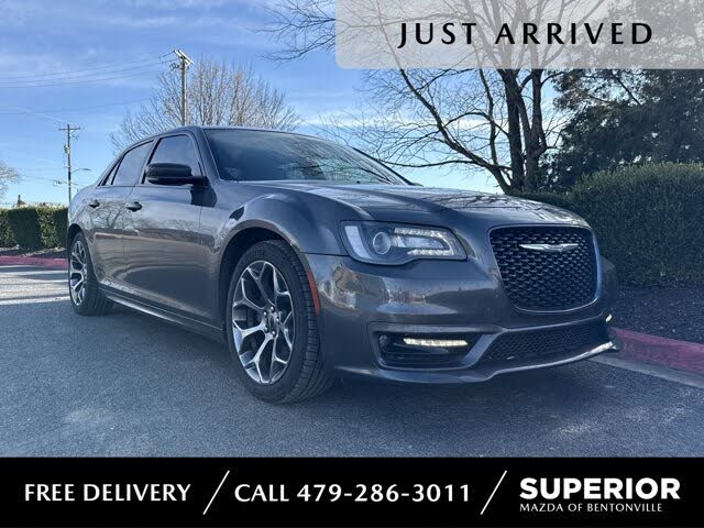 2018 Chrysler 300 S RWD