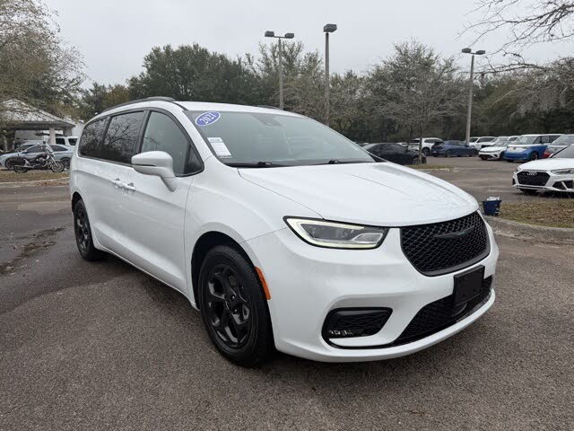 2021 Chrysler Pacifica Hybrid Touring FWD