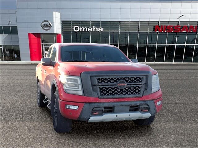 2022 Nissan Titan PRO-4X Crew Cab 4WD