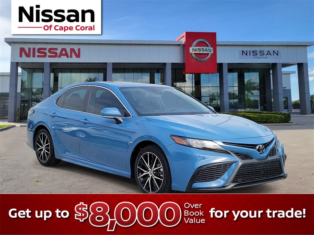 2024 Toyota Camry SE FWD